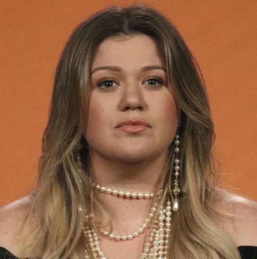 Kelly Clarkson admits she is ‘not above spanking’ her children