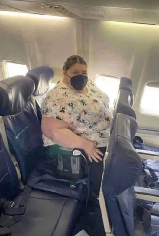 She tries to take her seat on a plane – but she refuses, and what happens next has the internet is divided
