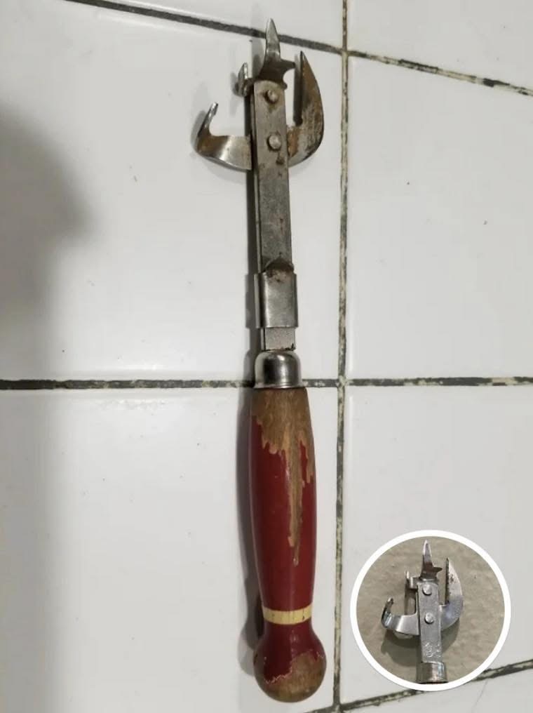 Mysterious Object Leaves Internet Users Guessing