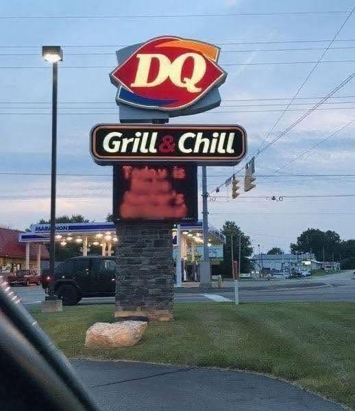 Wisconsin Dairy Queen’s “Politically Incorrect” Sign Sparks Nationwide Debate on Free Speech and Tradition
