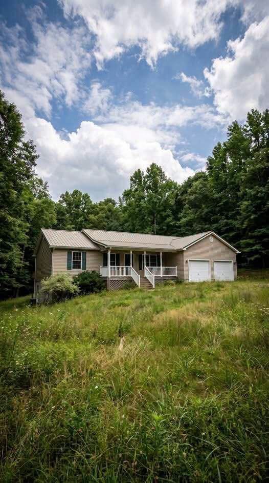 This Charming Country Home Has Been Waiting for the Right Family for Years