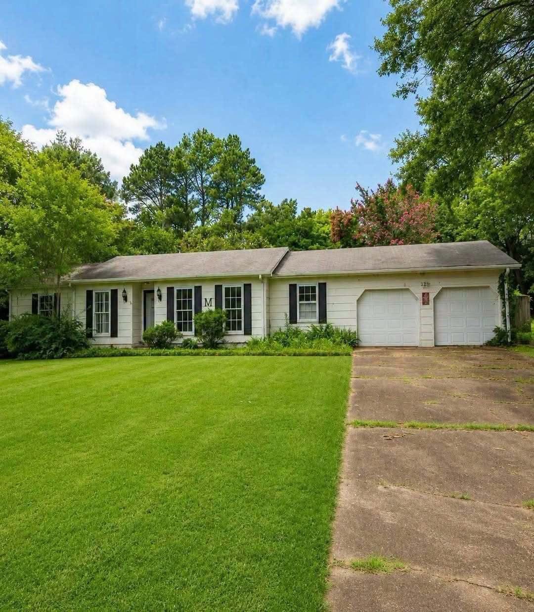 The Unique Indoor-Outdoor Feature That Makes This Decatur Ranch Stand Out