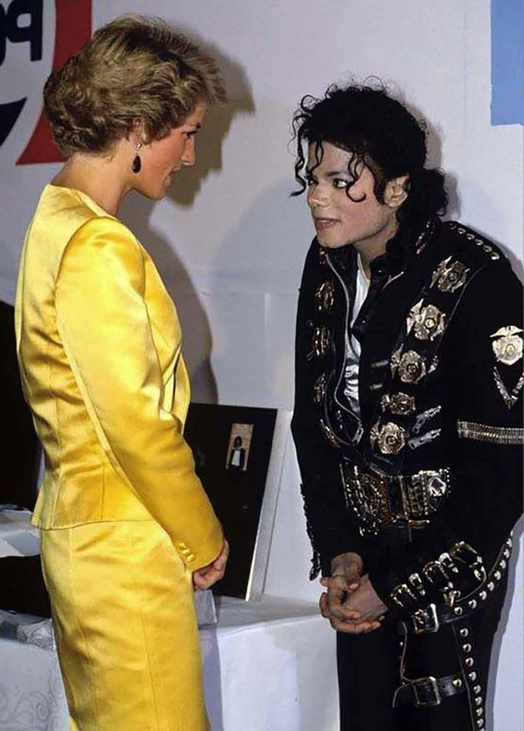 Diana and Michael Jacksonโs Unexpected ConnectionโA Story That Continues to Fascinate Fans